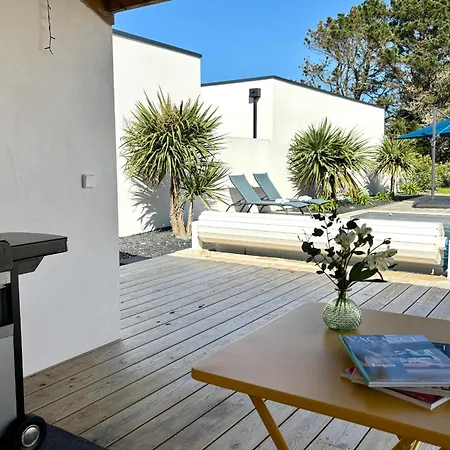 Villa Villa Rosemonde Beach 700M Heated Pool Boules Pitch Garden Sleeps 8 *