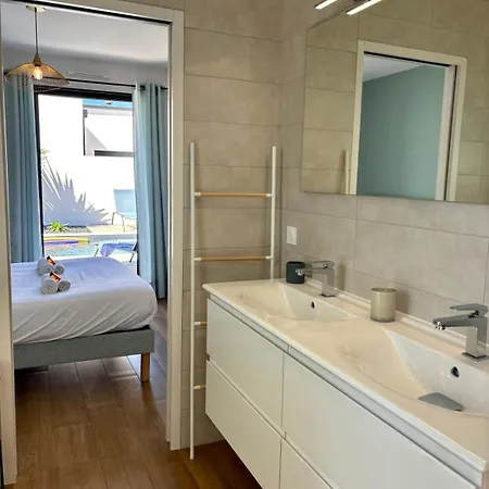 Villa Rosemonde 700m Heated Pool Boules Pitch Garden Sleeps 8 Brétignolles-sur-Mer